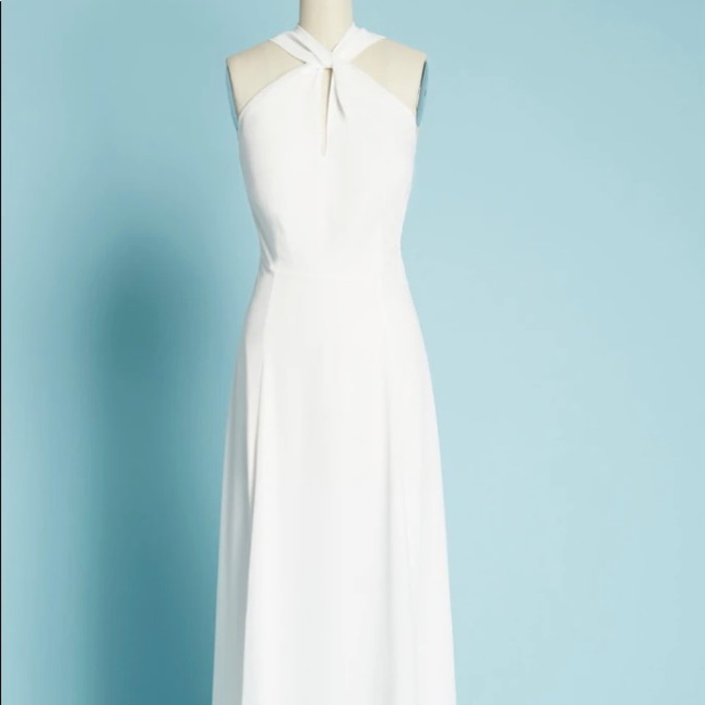 ModCloth Twist of Elate Maxi dress in white size 6